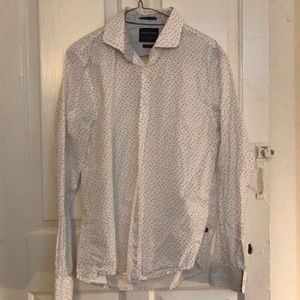 Slim fit casual button down